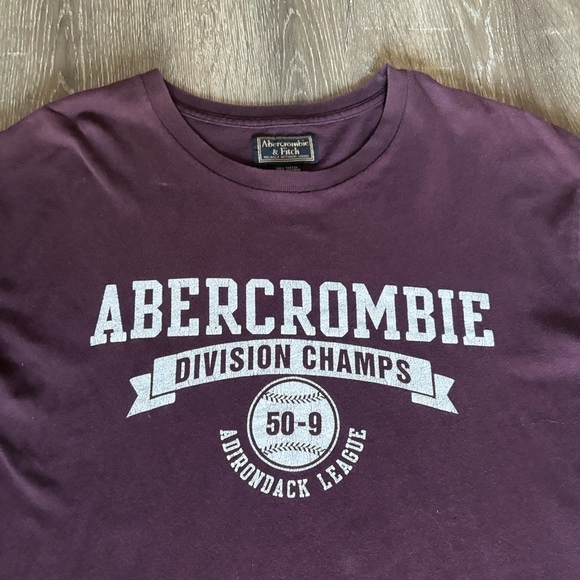 Abercrombie & Fitch Vintage Y2K Burgundy Athletic Tee - Picture 2 of 10